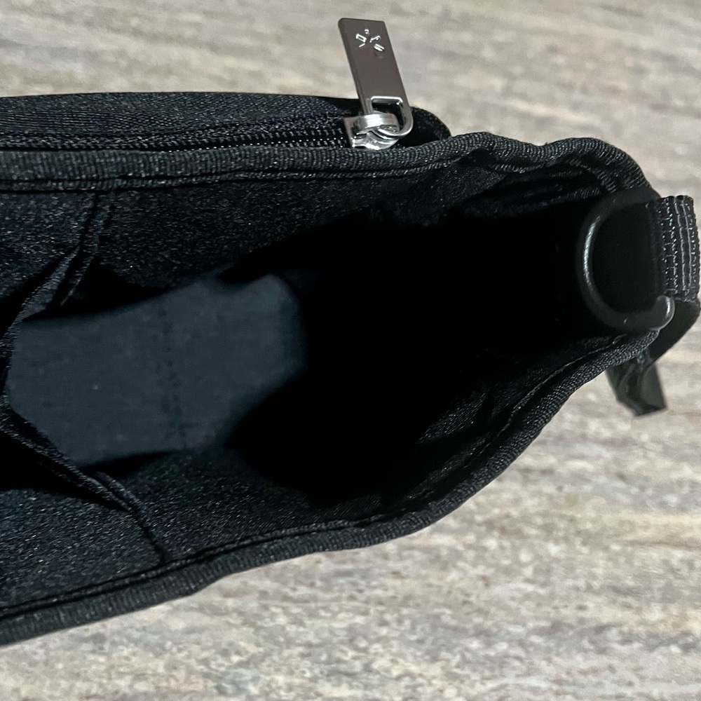 NWOT Skip Hop Black Bag - Picture 4 of 16